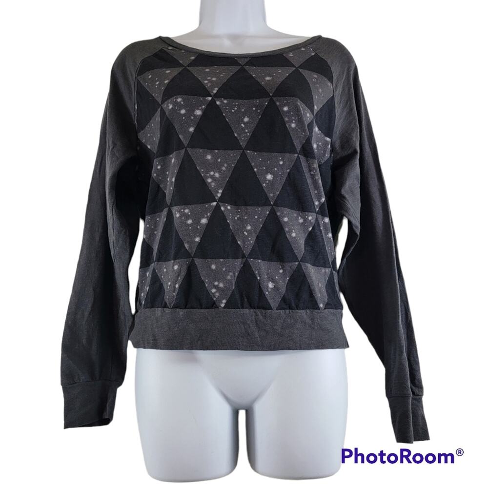 Victoria's Secret PINK Grey/Black Diamond Print Long Sleeve Tee Size Small